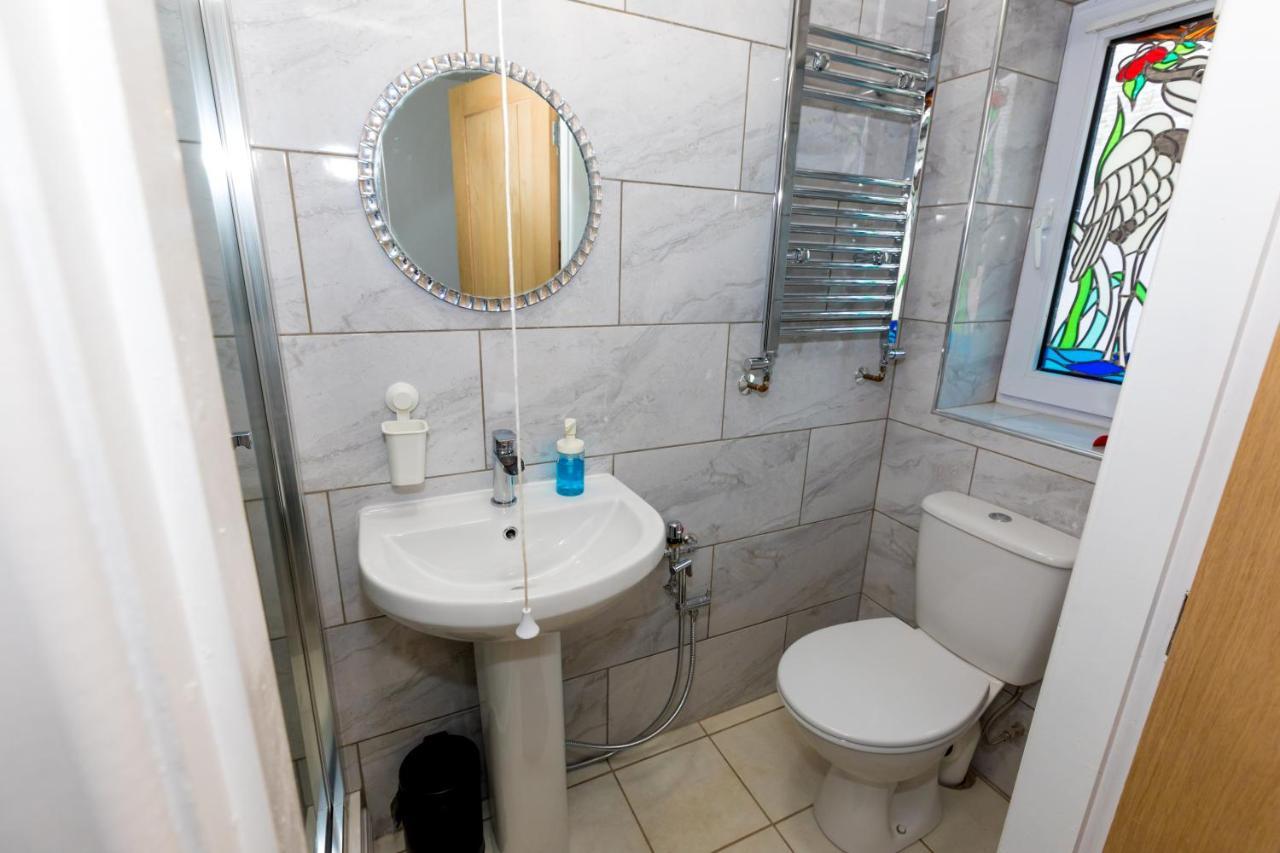 Comfortable Stays - Shirley, Solihull Kültér fotó